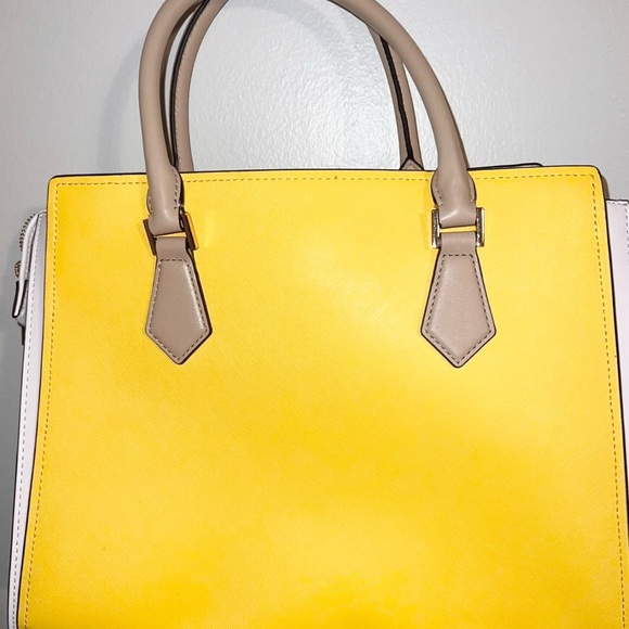 Michael Kors Large Colorblock Yellow/Tan NWOT Satchel Firm Price - Picture 5 of 7